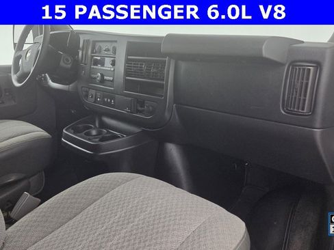 Used 2018 Chevrolet Express 3500 LT w/ LT Preferred Equipment Group image 21