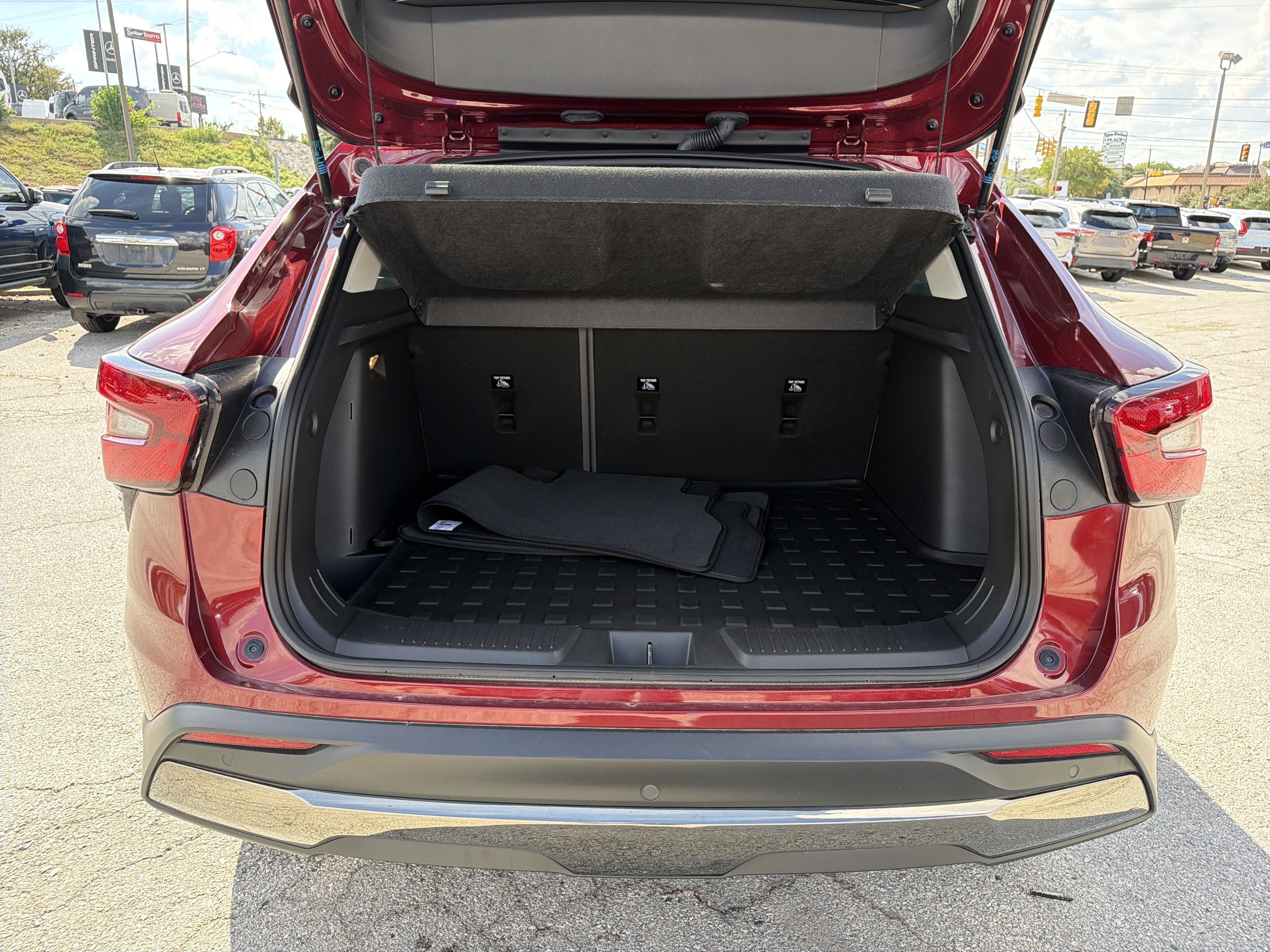 Used 2024 Chevrolet Trax ACTIV w/ Driver Confidence Package FWD image 26