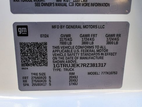 Used 2024 GMC Sierra 1500 Elevation image 14