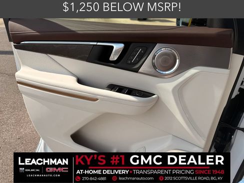 New 2026 Buick Enclave Avenir w/ Super Cruise Package FWD image 16