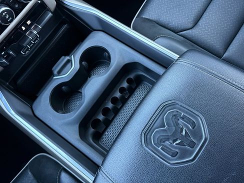 Used 2019 RAM 1500 Laramie image 27