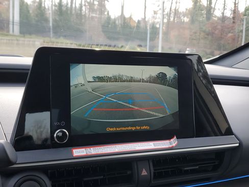 Certified 2025 Toyota Prius Limited image 23