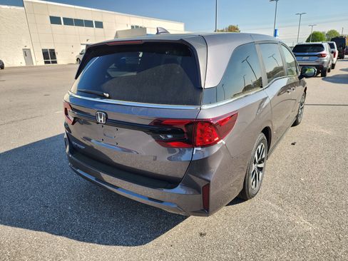 New 2026 Honda Odyssey EX-L image 4