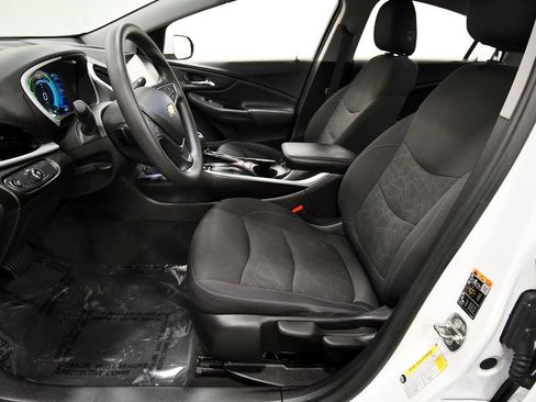 Used 2018 Chevrolet Volt LT FWD image 14