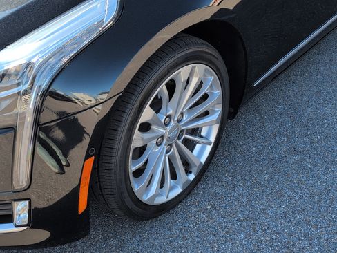 Used 2018 Cadillac CT6 Luxury image 11