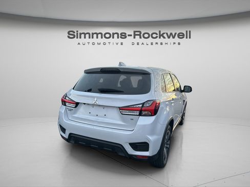 Used 2024 Mitsubishi Outlander Sport SE image 7