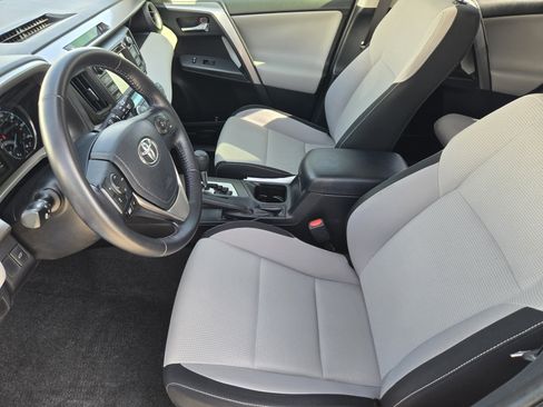 Used 2016 Toyota RAV4 XLE image 11