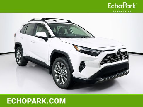 Used 2025 Toyota RAV4 Limited image 1