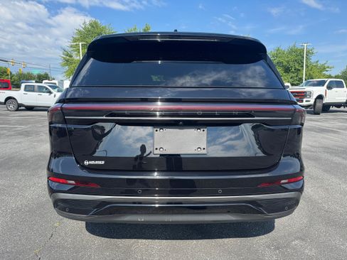 Used 2024 Lincoln Nautilus Reserve w/ Jet Appearance Package (87T) AWD/4WD image 4