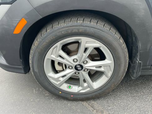 Certified 2022 Hyundai Kona SEL w/ Convenience Package image 13