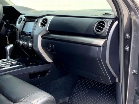 Used 2019 Toyota Tundra SR5 AWD/4WD image 24
