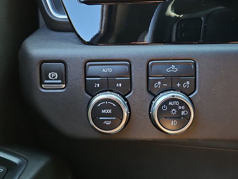 Certified 2024 GMC Sierra 1500 Elevation AWD/4WD image 24