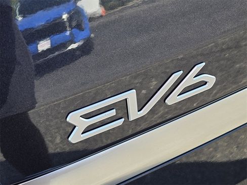 New 2025 Kia EV6 Wind image 8