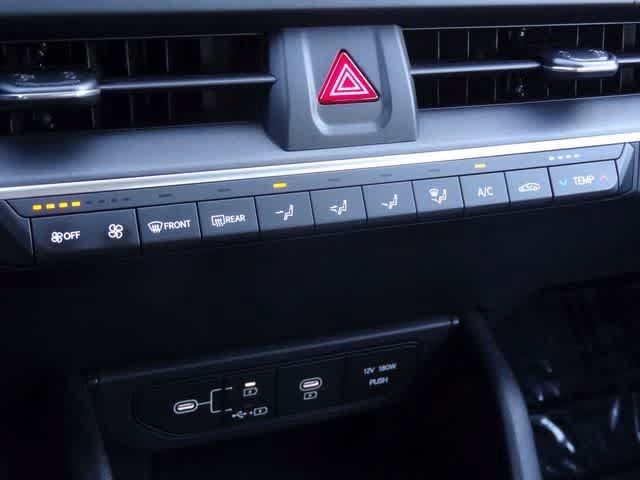 Used 2025 Kia K4 FWD image 29