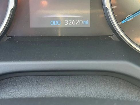 Used 2022 Toyota RAV4 XLE Premium AWD/4WD image 20