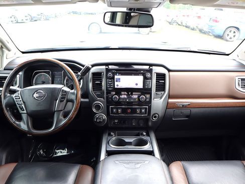 Used 2017 Nissan Titan Platinum Reserve AWD/4WD image 18