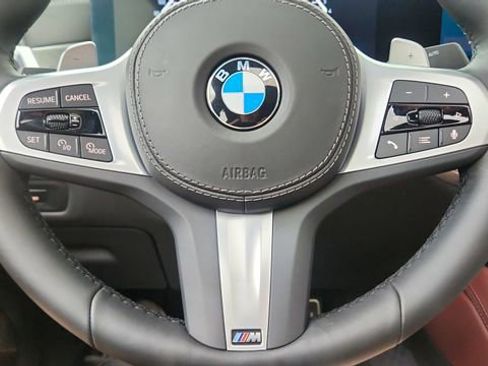 Used 2025 BMW X6 xDrive40i w/ Executive Package image 40