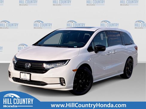 Certified 2024 Honda Odyssey Sport image 1