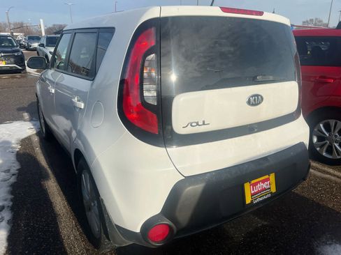 Used 2014 Kia Soul + w/ Primo Package image 4