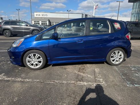 Used 2011 Honda Fit Sport image 1