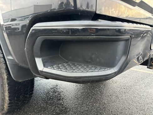 Used 2022 Chevrolet Silverado 2500 Custom w/ Custom Value Package image 34