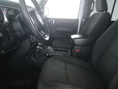 Used 2018 Jeep Wrangler Unlimited Sport S AWD/4WD image 16