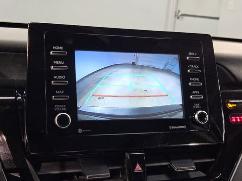 Used 2024 Toyota Camry SE image 29