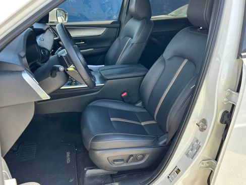 Used 2024 MAZDA CX-90 Plug-In Hybrid w/ Premium Plus AWD/4WD image 6