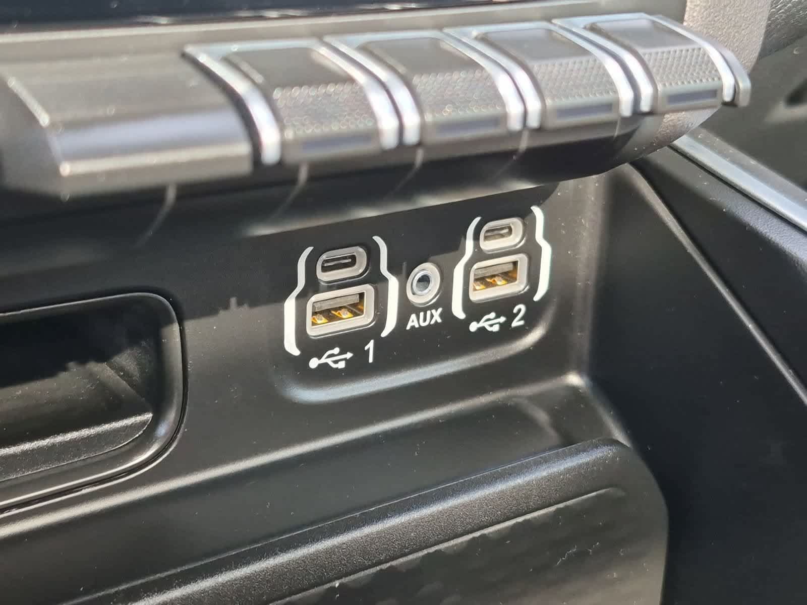 Used 2022 RAM 1500 Big Horn AWD/4WD image 32