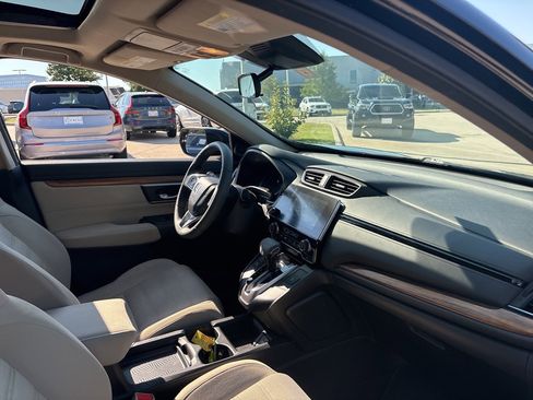 Used 2017 Honda CR-V EX image 12
