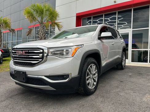 Used 2018 GMC Acadia SLE w/ Driver Alert Package I FWD image 1