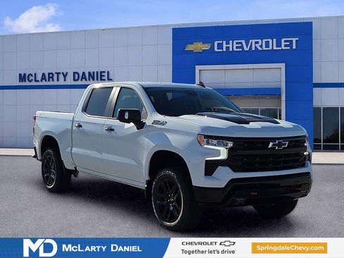New 2026 Chevrolet Silverado 1500 LT Trail Boss w/ LT Trail Boss Premium Package AWD/4WD image 1