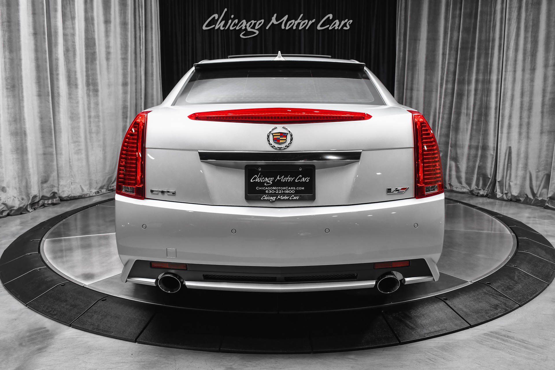 Used 2010 Cadillac CTS V RWD image 4