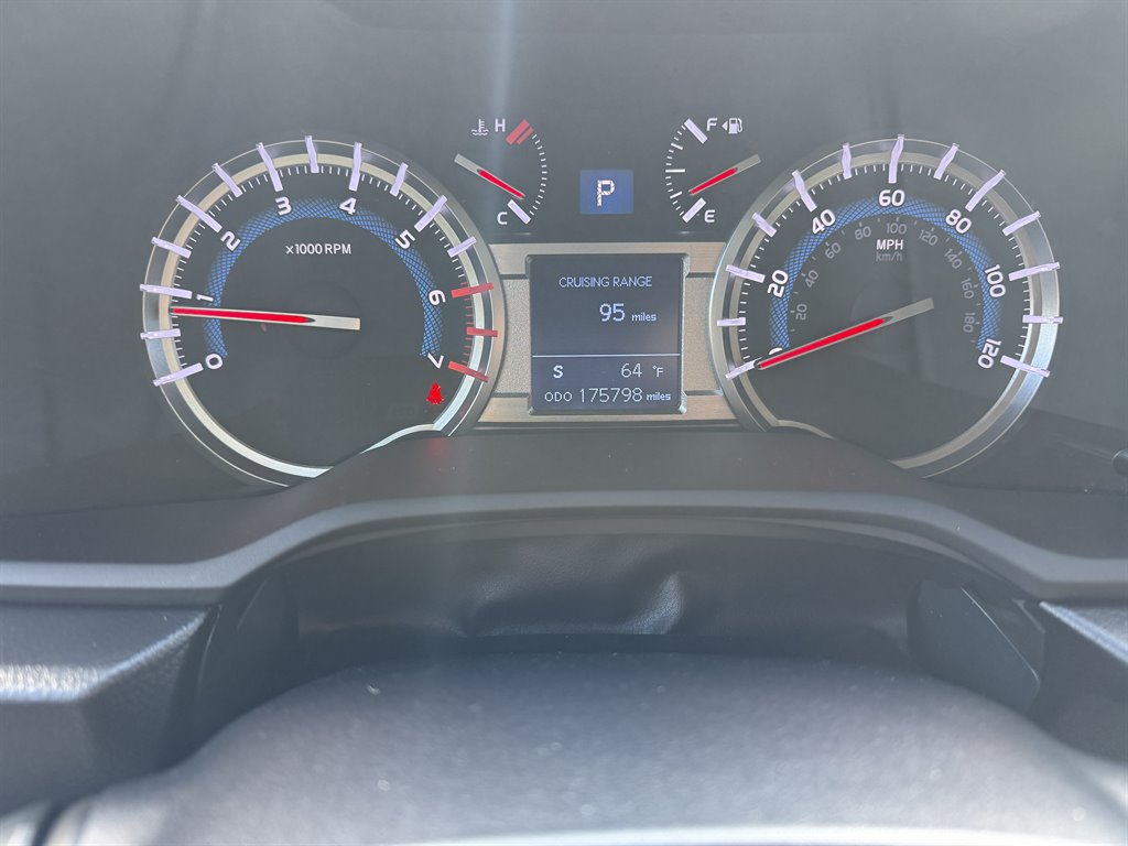 Used 2018 Toyota 4Runner SR5 Premium AWD/4WD image 13