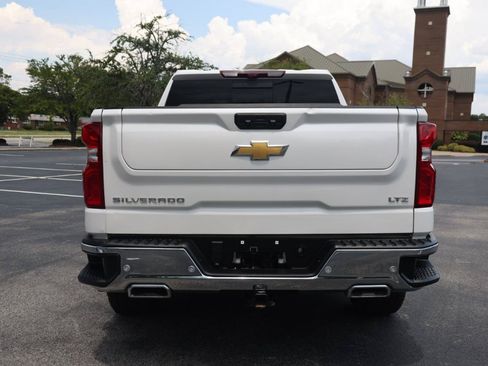 Used 2024 Chevrolet Silverado 1500 LTZ w/ LTZ Premium Package AWD/4WD image 4