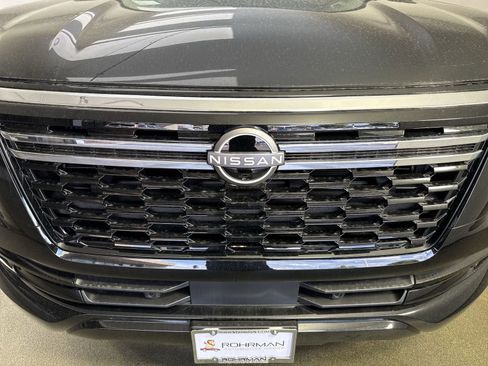New 2025 Nissan Armada SV image 26