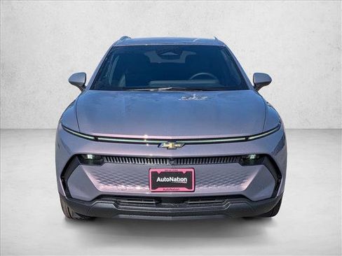 New 2026 Chevrolet Equinox EV LT image 2