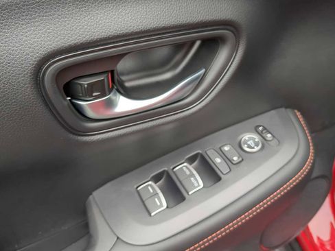 New 2026 Honda HR-V Sport image 12