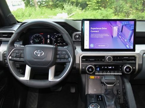 Used 2024 Toyota Tacoma 4x4 Double Cab Hybrid image 30