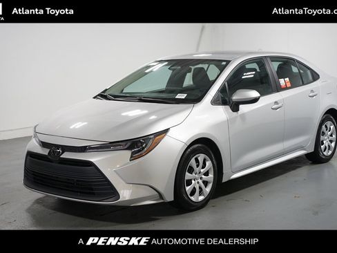 Certified 2024 Toyota Corolla LE image 1