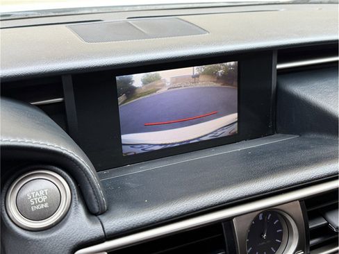 Used 2015 Lexus IS 250 image 21