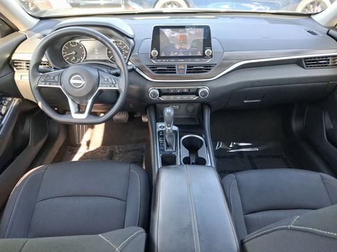 Used 2023 Nissan Altima 2.5 SV image 7