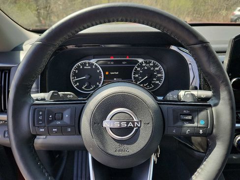 Used 2023 Nissan Pathfinder SL w/ Cargo Package image 18