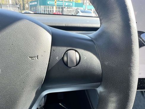Used 2021 Tesla Model 3 Standard Range Plus RWD image 23