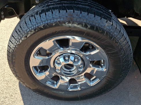 Used 2024 Ford F350 Lariat w/ Chrome Package image 28