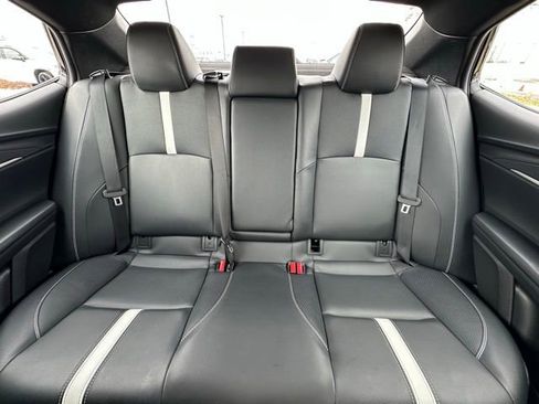 Used 2025 Toyota Camry SE image 28