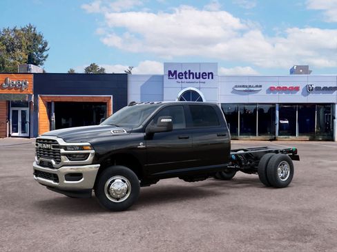 New 2026 RAM 3500 Tradesman w/ Chrome Appearance Group A AWD/4WD image 2