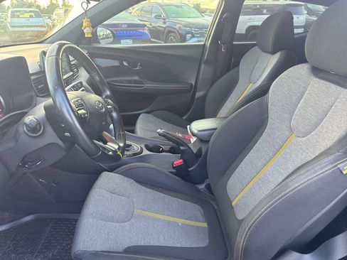Used 2019 Hyundai Veloster Turbo R-Spec image 16