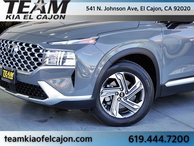 Used 2023 Hyundai Santa Fe SEL w/ Premium Package FWD image 3