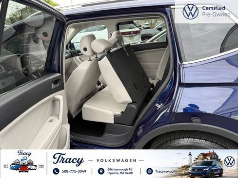 Certified 2023 Volkswagen Tiguan SE w/ Panoramic Sunroof Package FWD image 19